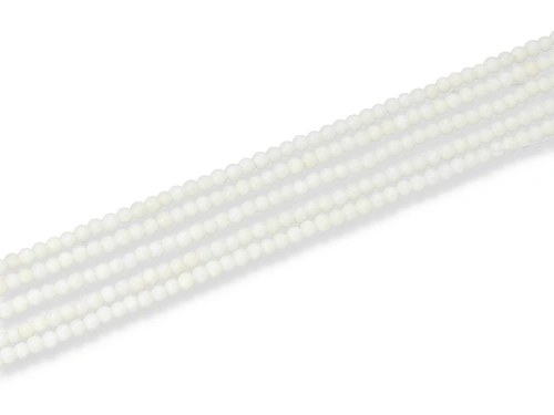 Koral biały kulka ok. 2,5mm [~40cm]