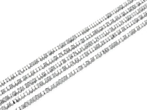 Hematyt romb ok.3x3mm [~40cm]