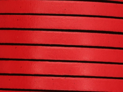 Rzemień naturalny płaski 6x1,8mm czerwony [20cm]