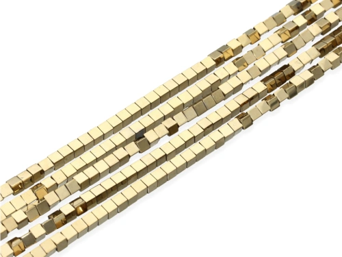 Hematyt kostka ok.4x4mm [~40cm]