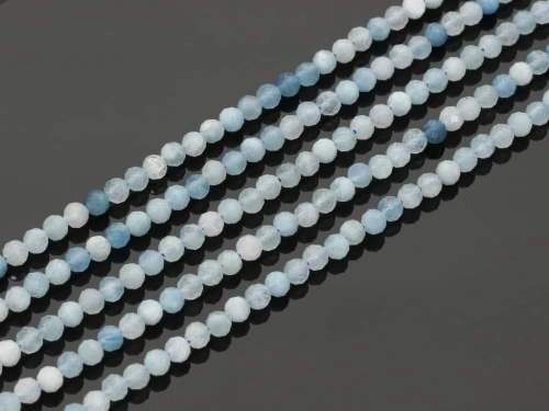 Akwamaryn kulka fasetowana ok.4,4mm [~39cm]