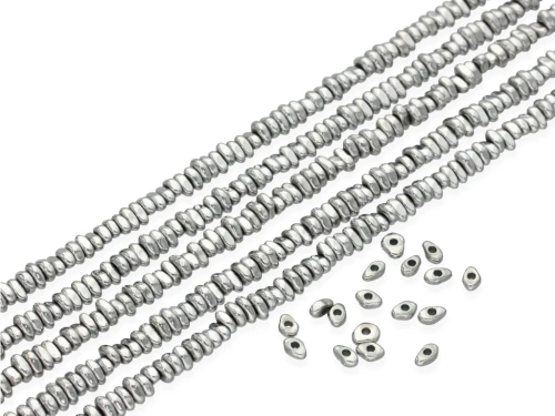 Hematyt nieregularny ok.3,7x5,5x2,3mm [~40cm]