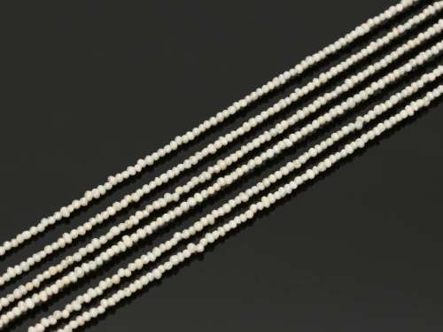 Perła słodkowodna potato ok.1,5-2mm [~39cm]