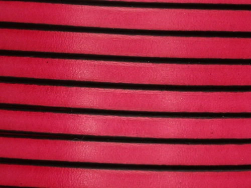 Rzemień naturalny płaski 5x1,8mm fuksja [20cm]