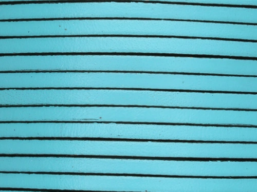 Rzemień naturalny płaski 3x1,8mm błękitny [20cm]