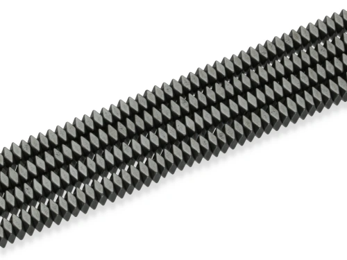 Hematyt romb ok.4x4x2mm [~39cm]