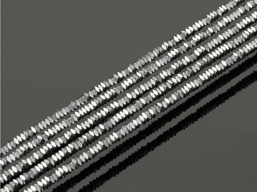 Hematyt romb ok.2,2x2,2mm [~38cm]