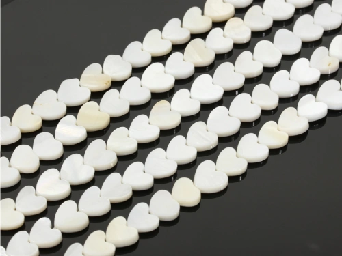 Muszla serce ok.8,5x8,5x3mm [~38cm]