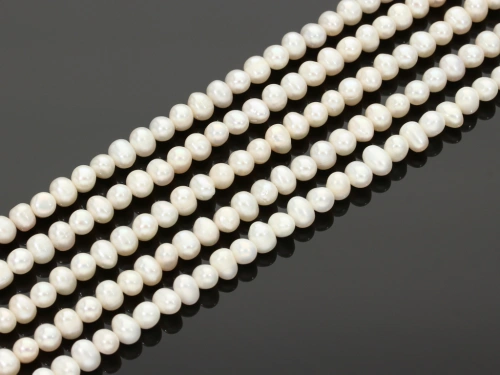 Perła słodkowodna "potato" ~ 4-5mm [~37cm]