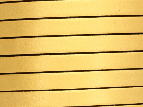 Rzemień naturalny płaski 6x1,8mm złoty [20cm]