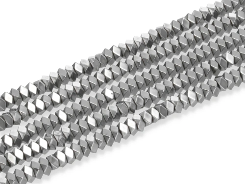 Hematyt romb ok.4x4x2mm [~40cm]